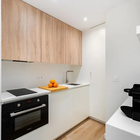 Whome Live From The Famous Street شقة