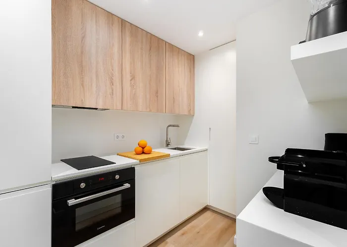 Whome Live From The Famous Street شقة