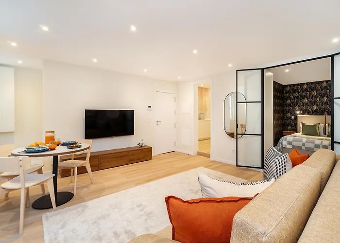 Whome Live From The Famous Street * Lisboa